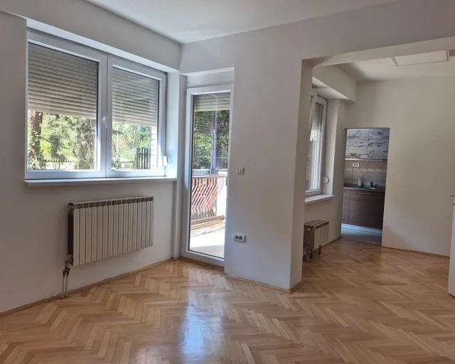 Renovated empty two-room 42m2 Aerodrom near h.Rusija 1