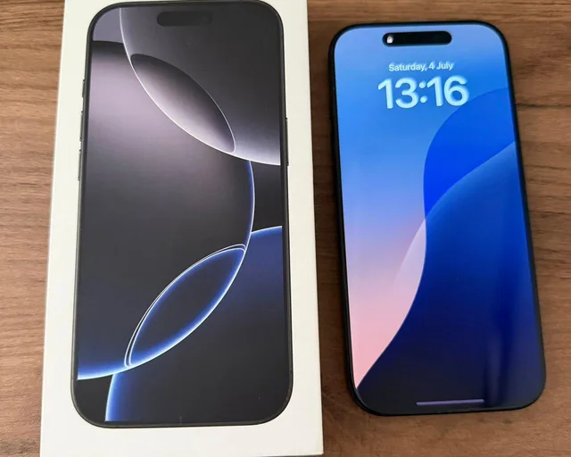 iPhone 16 Pro Black Titanium 1