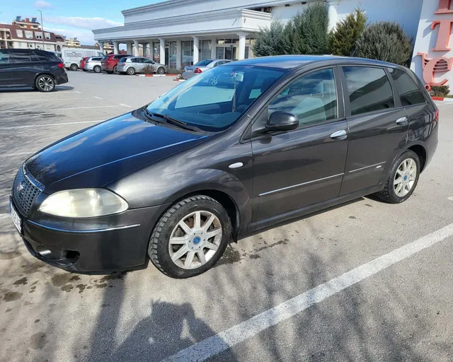 FIAT CROMA Multijet 1.9 150 ks 1