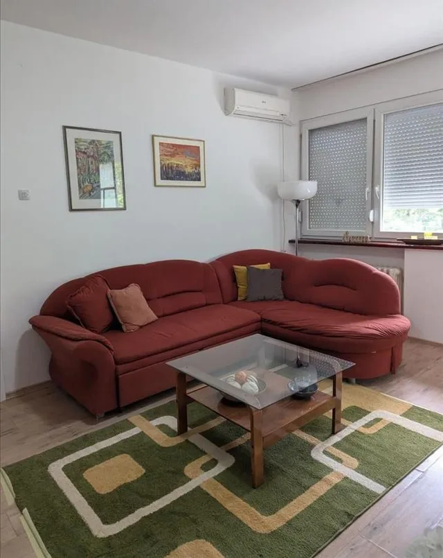 Jepet me qira apartament në Karpoš II 50m2 1