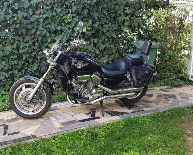 Honda Magna vo besprekorna sostojba 1