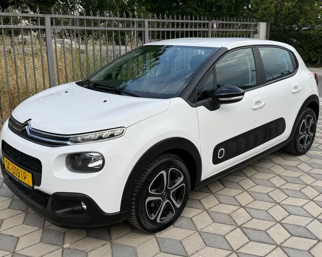 CITROEN C3 1.2. 110 HP AUTOMATIC SHINE 50.000km. 1