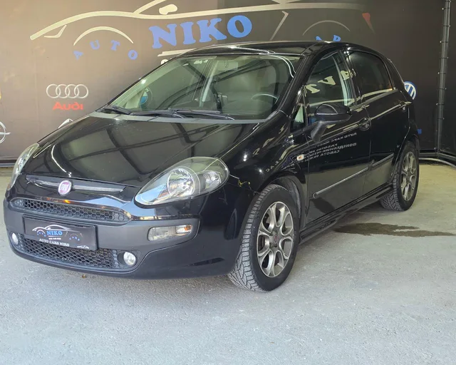 Fiat Grande Punto EVO 1.3jtdm 85ks 2011g 1