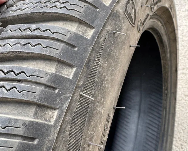 Зимски гуми димензија 235/45-R18 1