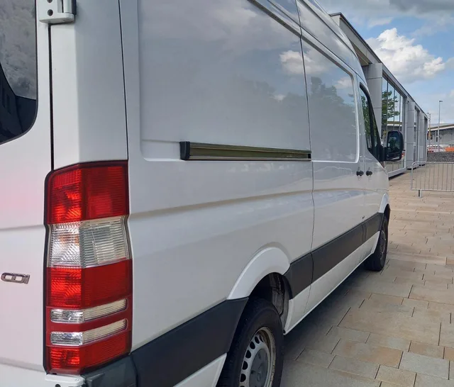 Se prodava Mercedes Sprinter. 1