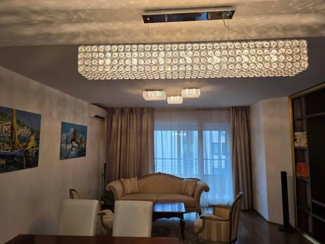 81m2 Centar Stan ne koristen opremen so skapi uredi i mebel 1