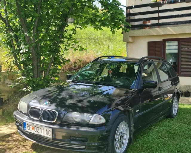BMW 318i 1