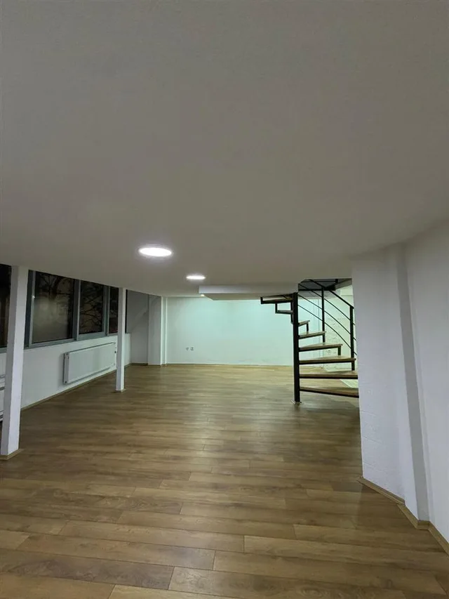 For rent business space - office in Centar 1