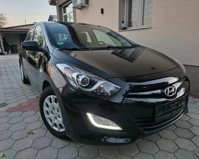 HYUNDAI I30 GD 1.4 PETROL 100HP 2013 120,000KM WITH SERVICE HISTORY 1