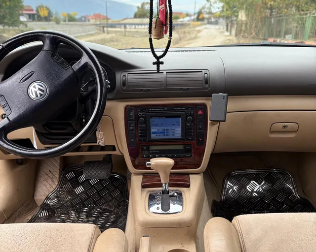 🚘 FOR SALE VW PASSAT 1.8 TURBO – 2004 1